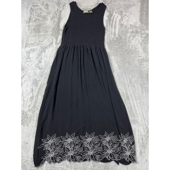 Hannah Dresses & Skirts - Whimsigoth M Black Floral Embroidered Maxi Dress Goth Alternative Flowy